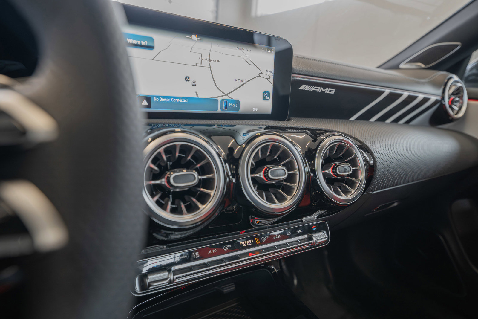 New 2025 Mercedes-Benz CLA 45 AMG 4MATIC image 34