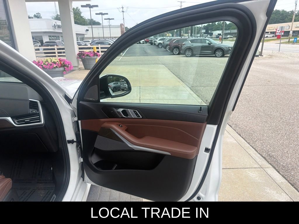 Used 2021 BMW X5 xDrive45e w/ M Sport Package AWD/4WD image 16