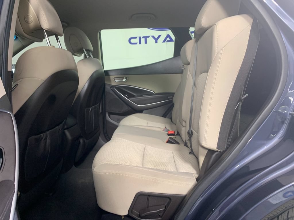 Used 2017 Hyundai Santa Fe Sport FWD image 31