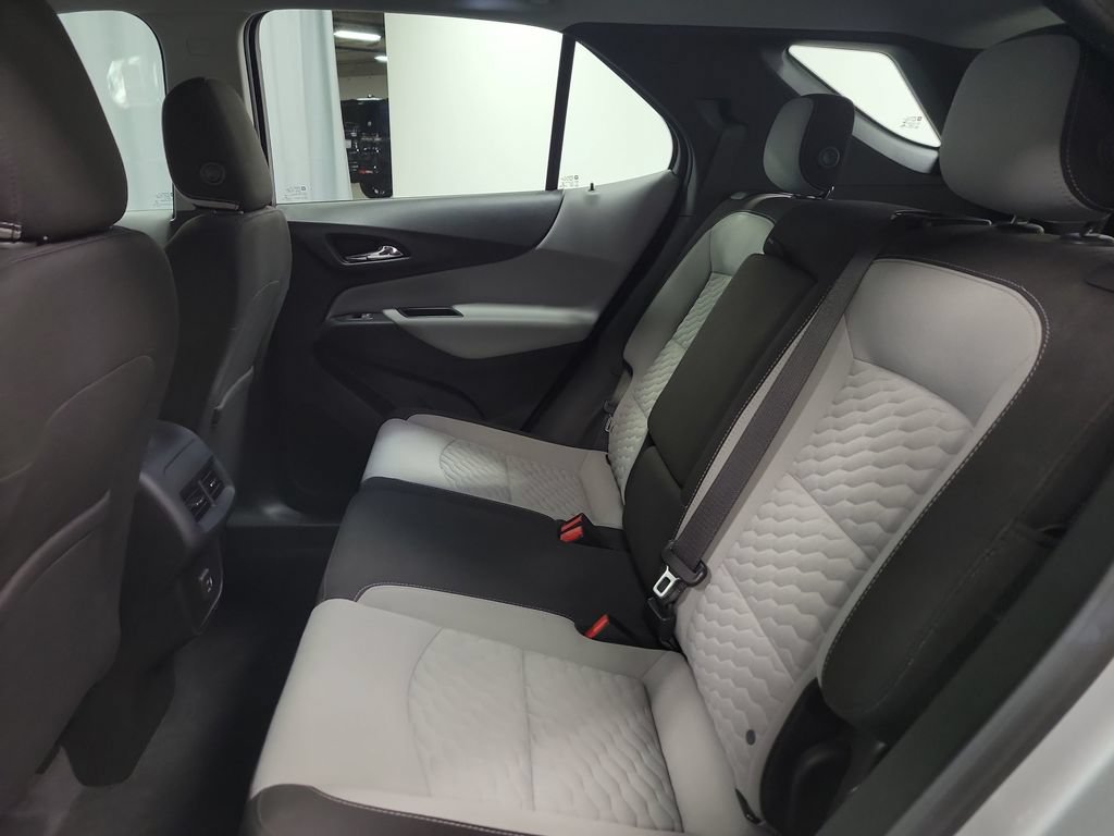 Used 2019 Chevrolet Equinox LS FWD image 28