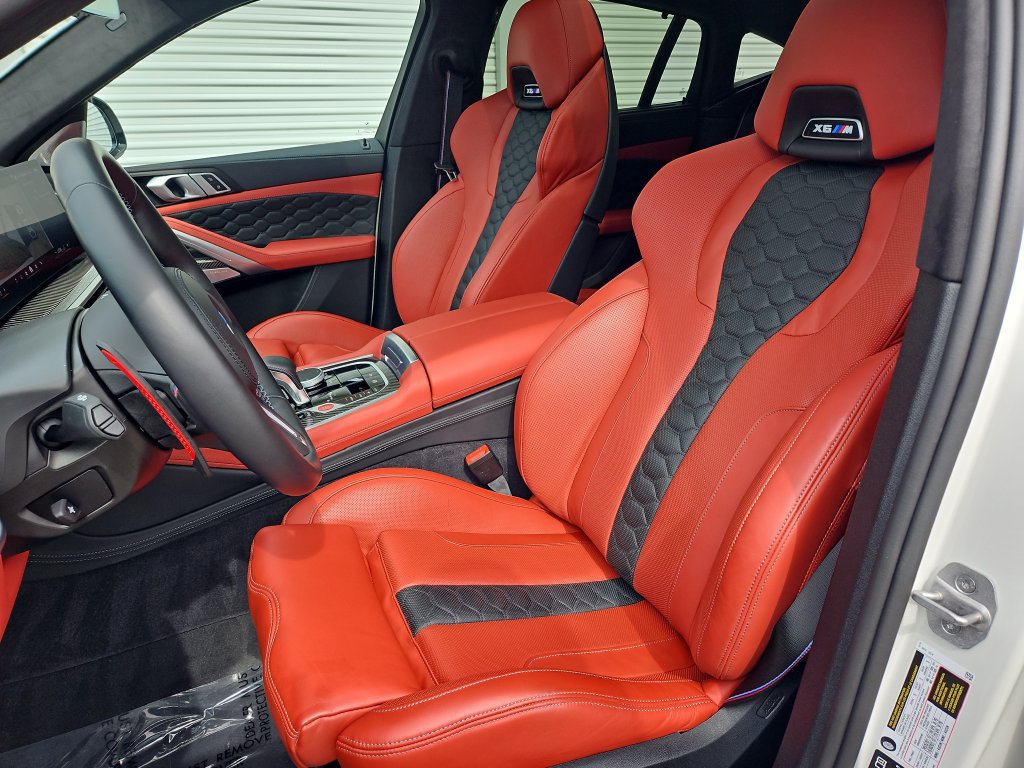 Used 2025 BMW X6 M Competition w/ Executive Package AWD/4WD image 5