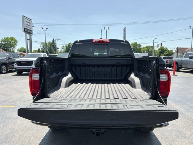 New 2026 GMC Canyon Denali w/ LPO, Denali Black Edition AWD/4WD image 9