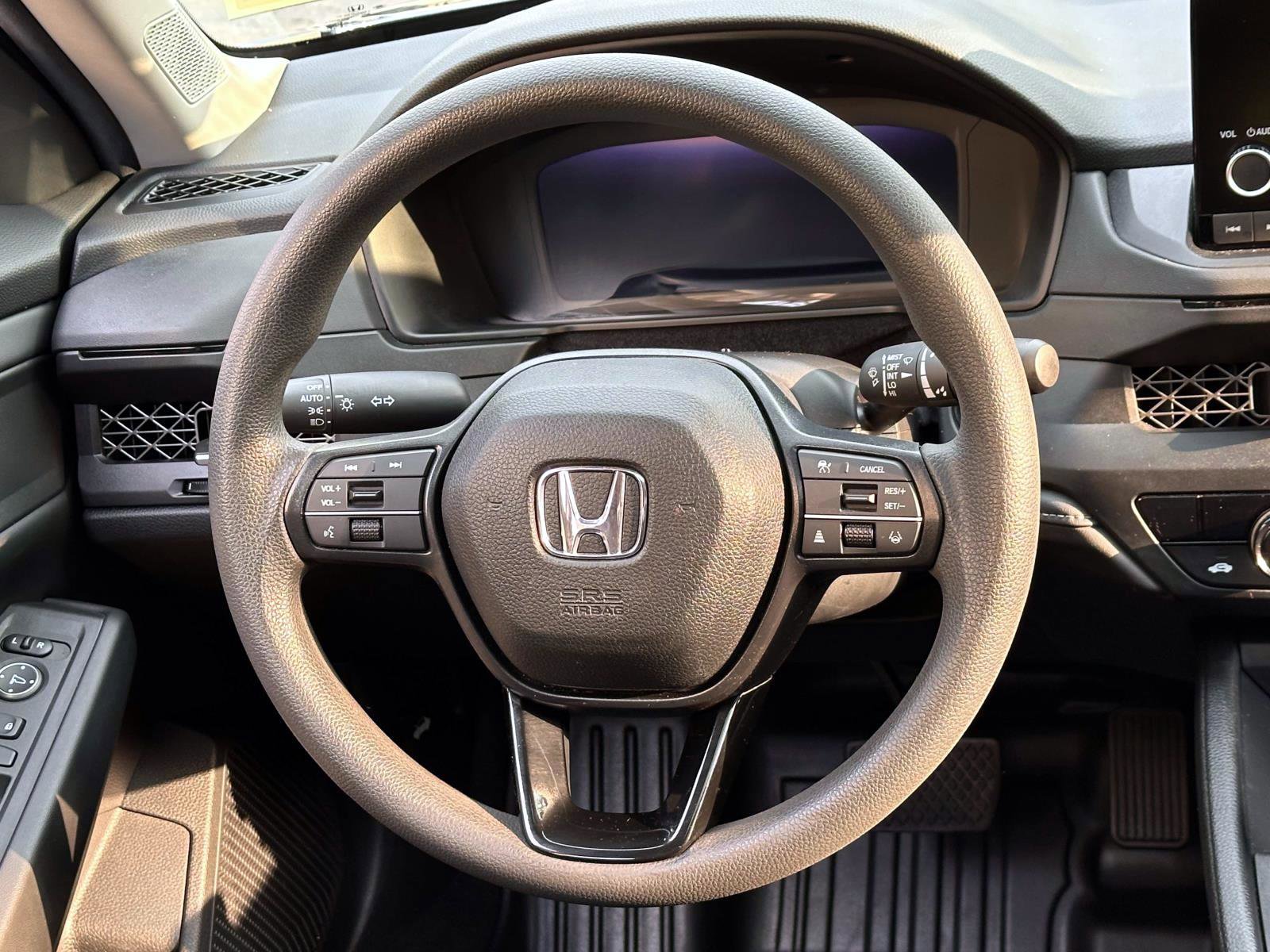 Used 2025 Honda Accord SE image 16