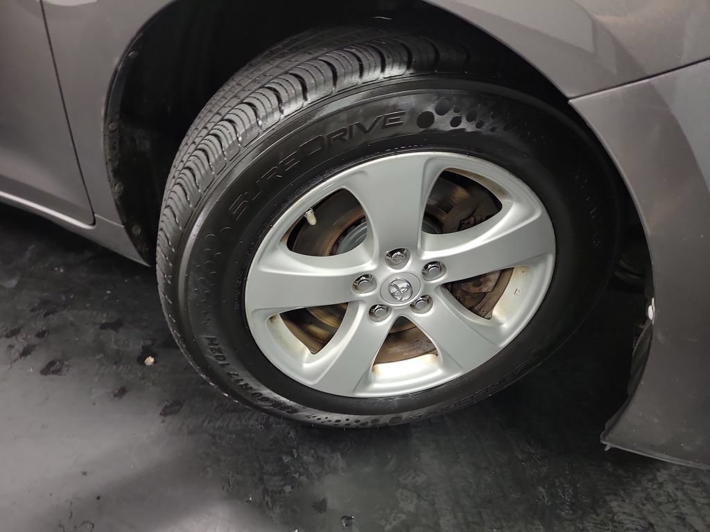 Used 2014 Toyota Sienna LE FWD image 10