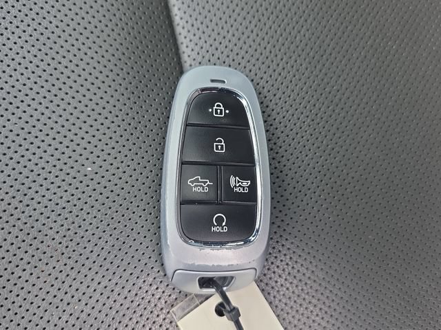 Used 2023 Hyundai Santa Cruz Limited w/ Cargo Package AWD/4WD image 37