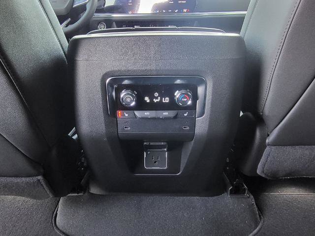 New 2026 Chevrolet Tahoe LT w/ Comfort Package AWD/4WD image 32