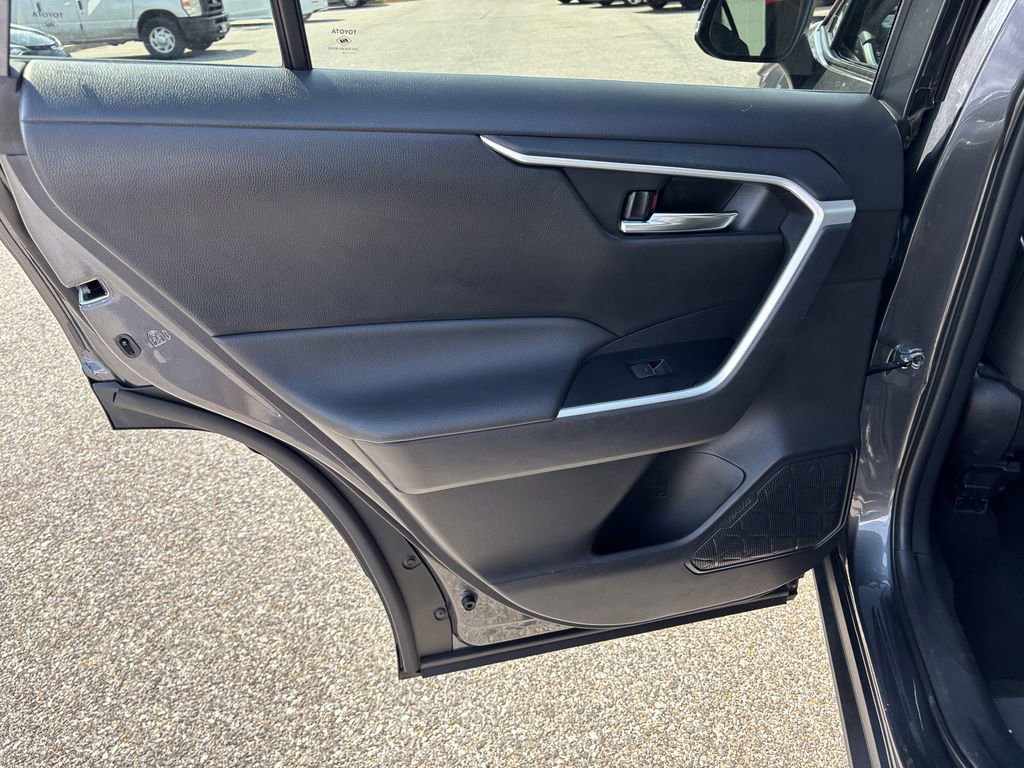 Used 2024 Toyota RAV4 XLE image 40