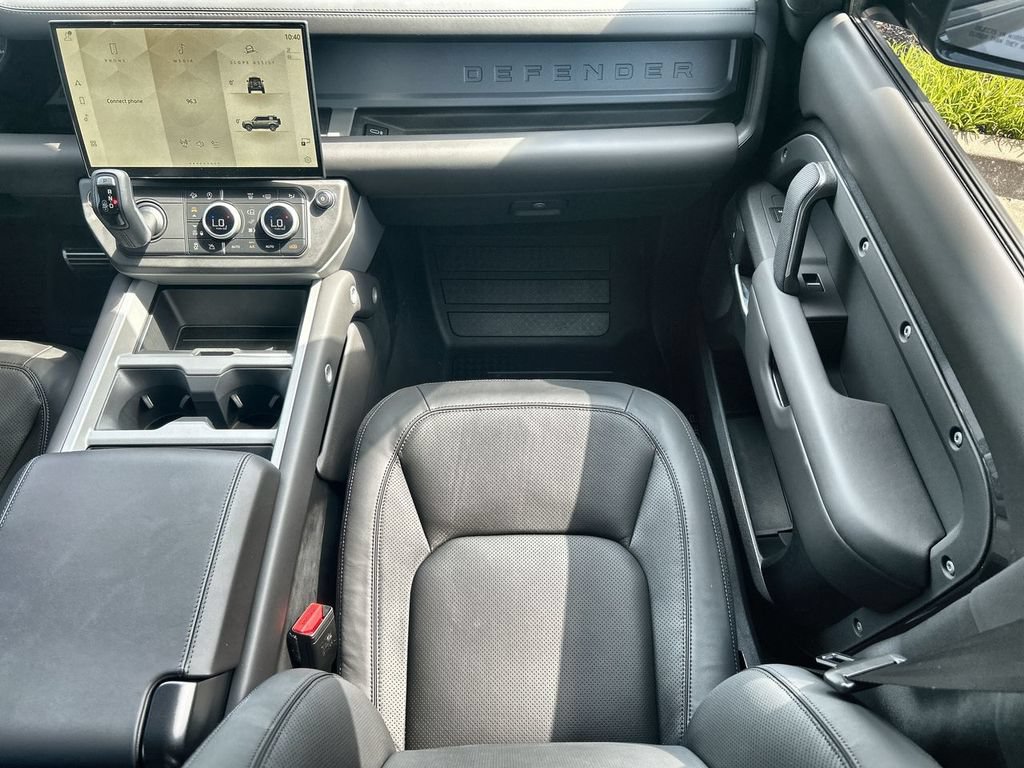 New 2026 Land Rover Defender 110 X AWD/4WD image 14