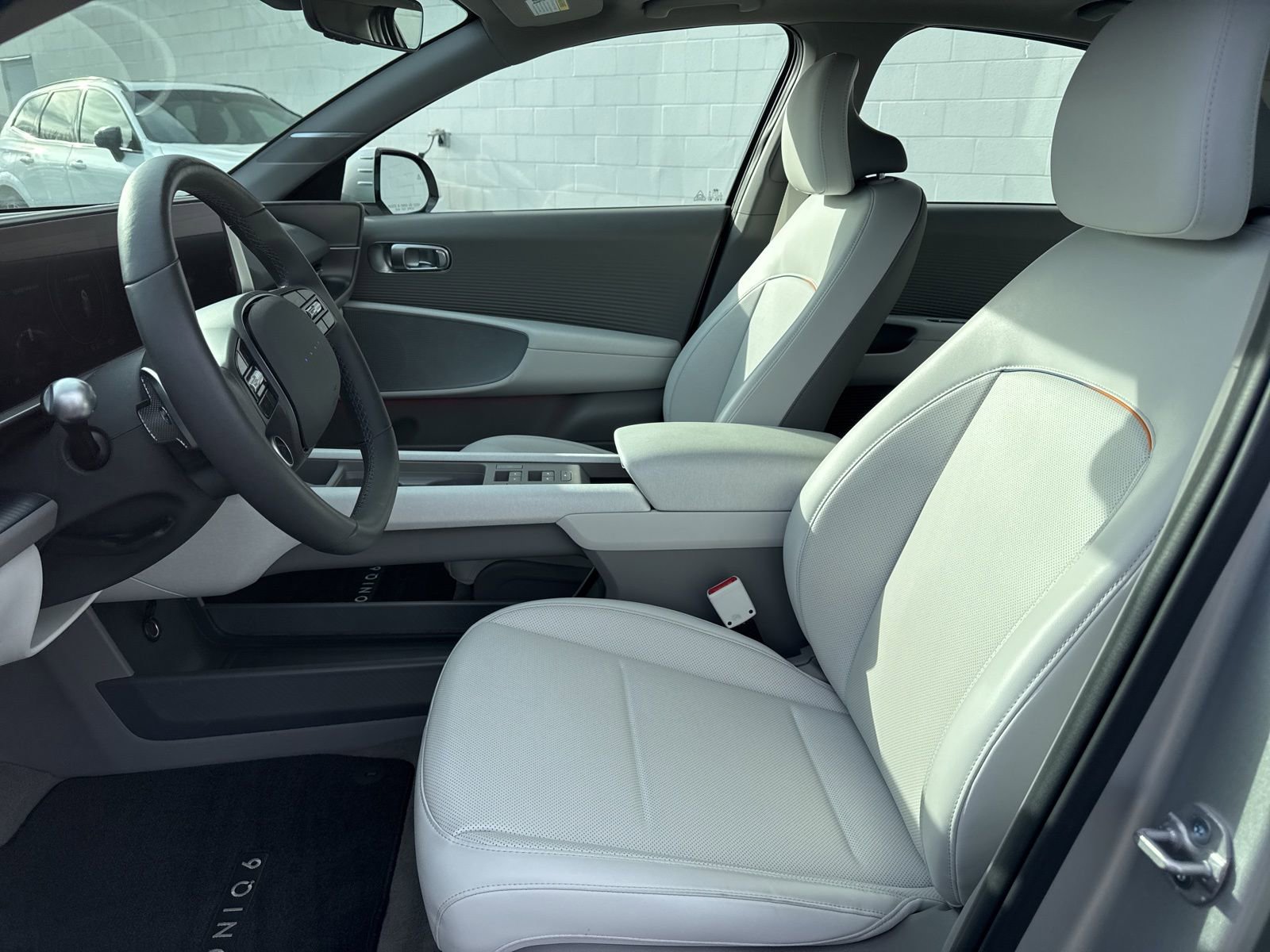 Used 2025 Hyundai Ioniq 6 Limited image 22