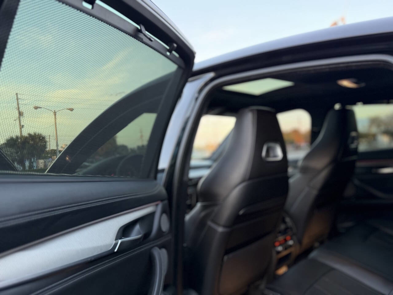 Used 2016 BMW X6 M Base AWD 4dr SUV image 37