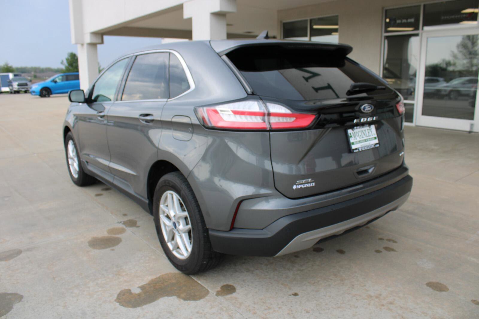 Used 2022 Ford Edge SEL w/ Convenience Package AWD/4WD image 9