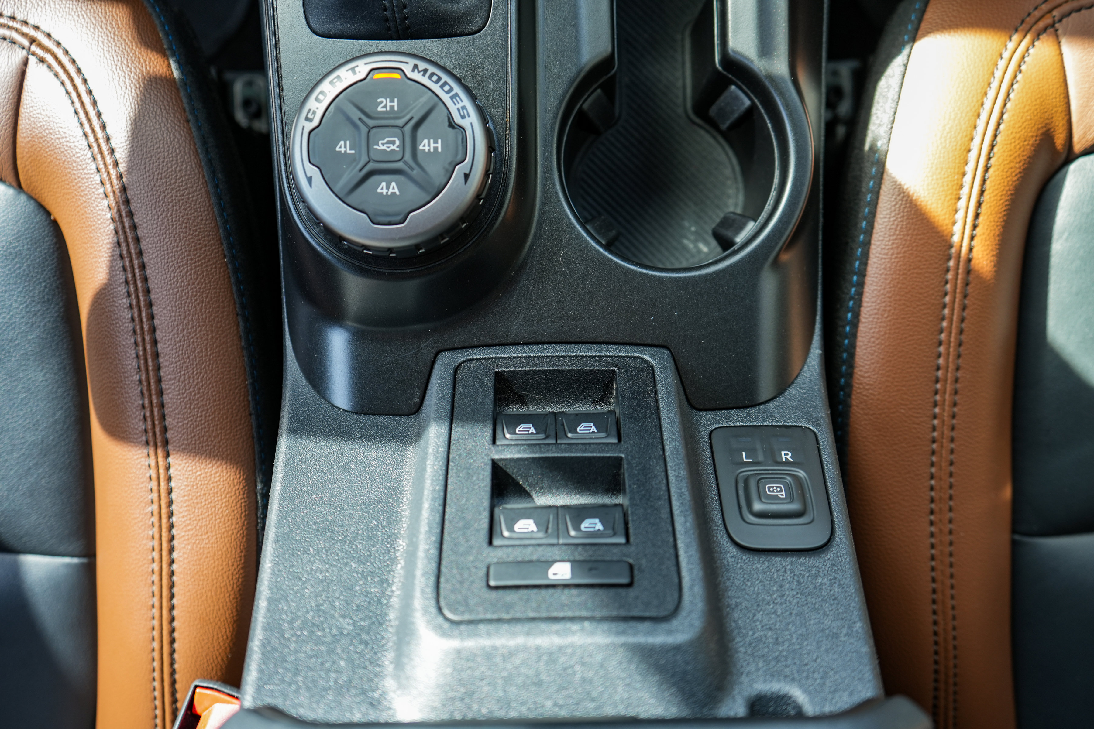 Used 2023 Ford Bronco Outer Banks w/ Sasquatch Package image 27