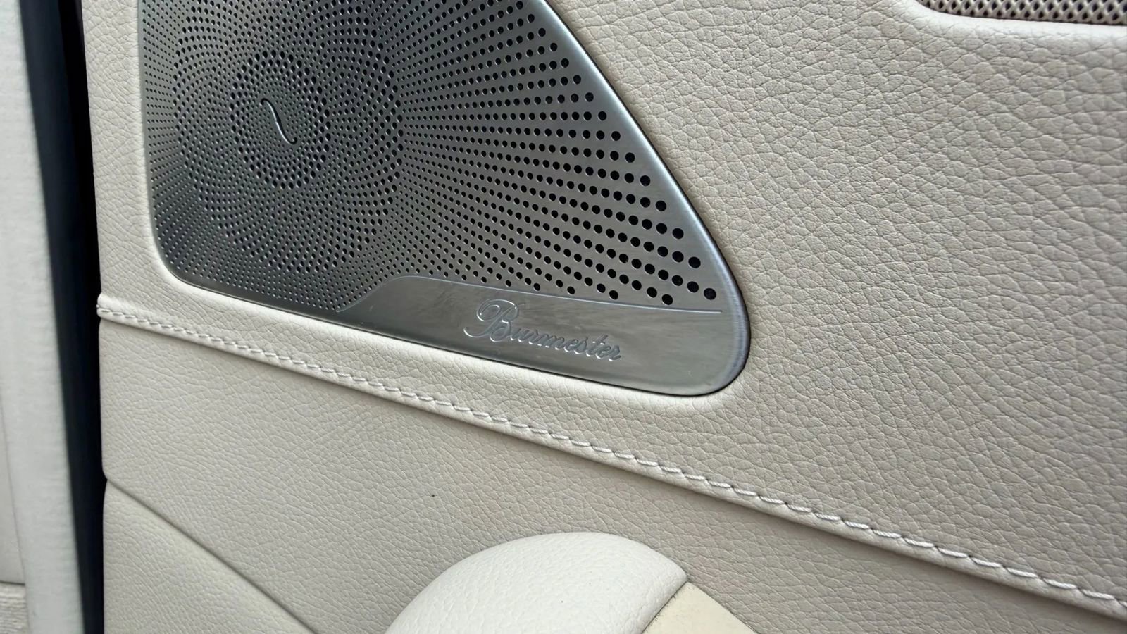 Used 2015 Mercedes-Benz S 550 4MATIC Sedan image 23