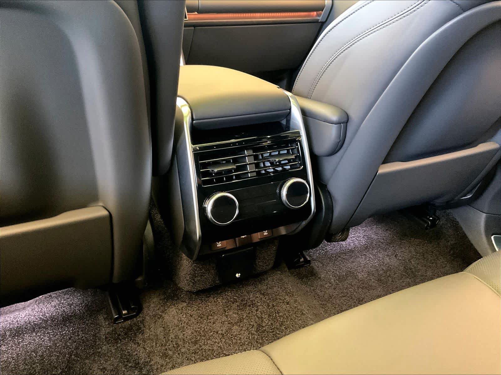 New 2026 Land Rover Range Rover SE AWD/4WD image 13