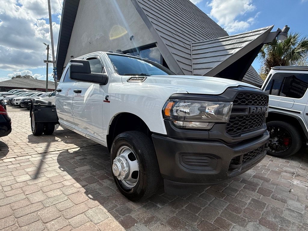 Used 2023 RAM 3500 Tradesman RWD image 2