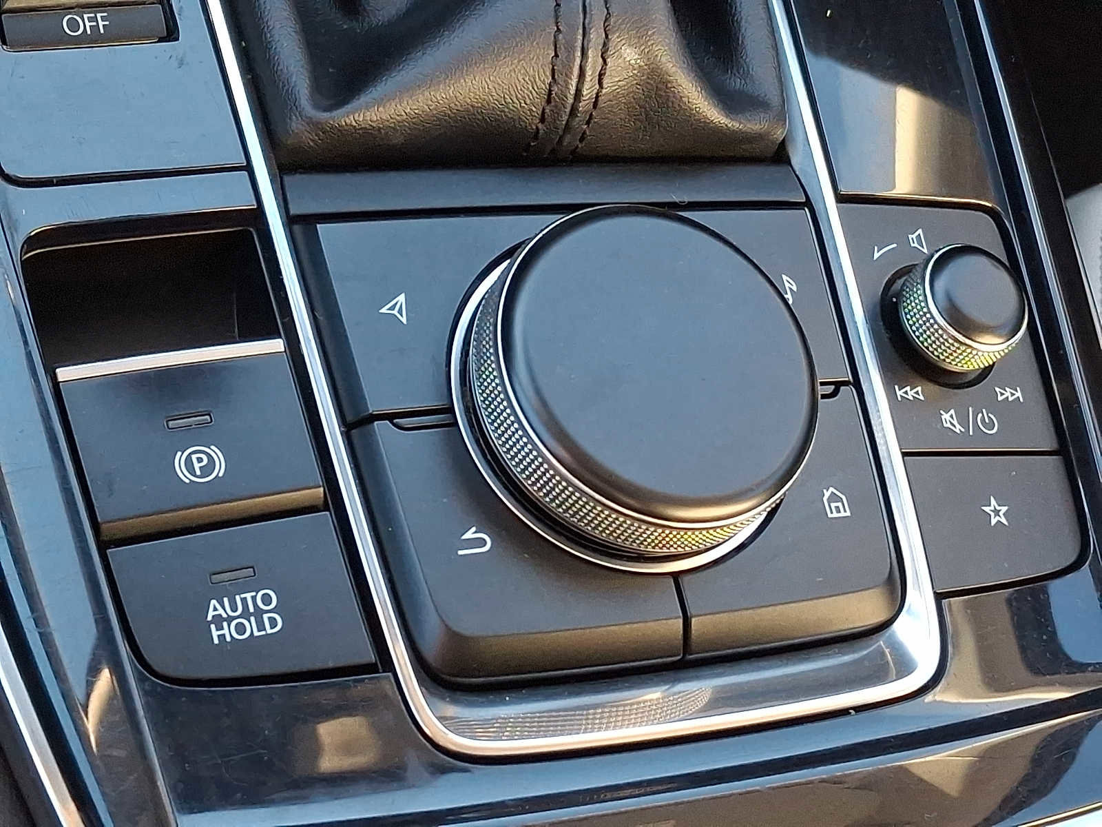 Used 2021 MAZDA CX-30 AWD 2.5 S w/ Premium Package image 22