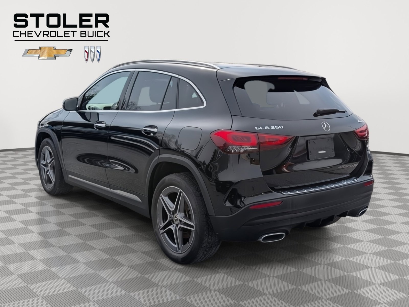 Used 2023 Mercedes-Benz GLA 250 4MATIC w/ AMG Line Exterior image 3