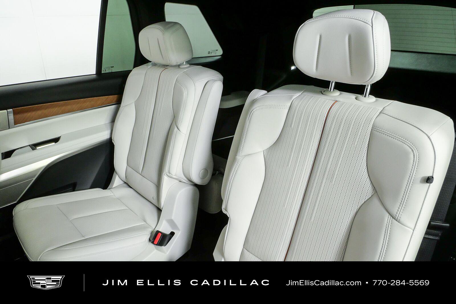New 2027 Cadillac Vistiq Luxury AWD/4WD image 17