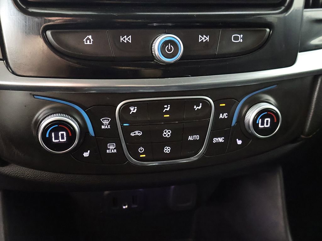 Used 2018 Chevrolet Traverse LT image 44