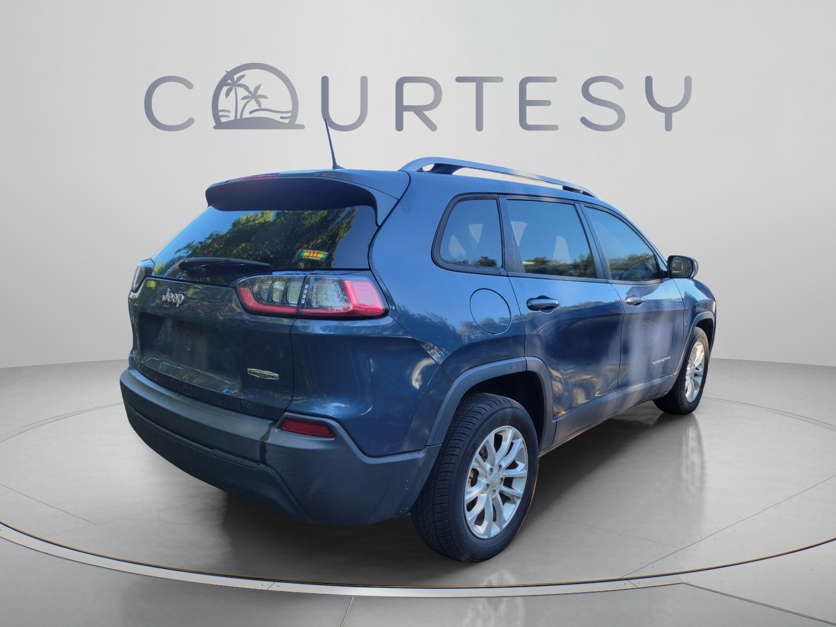 Certified 2021 Jeep Cherokee Latitude FWD image 3