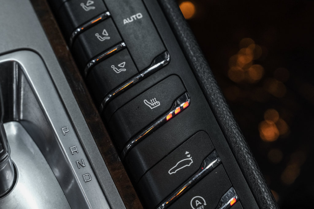 Used 2012 Porsche Panamera 4 image 20
