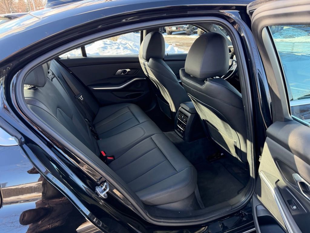 Used 2019 BMW 330i xDrive Sedan w/ Convenience Package image 21