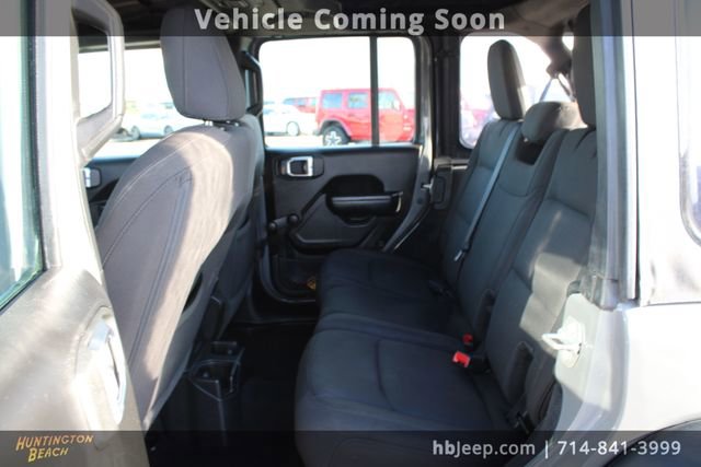 Used 2023 Jeep Wrangler Sport image 27