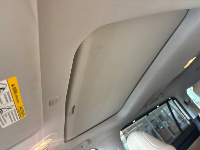 Used 2020 Toyota Highlander XLE FWD image 40