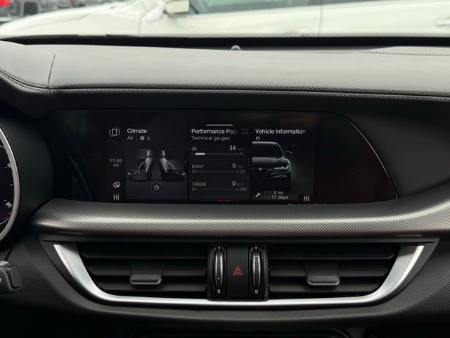 Used 2024 Alfa Romeo Stelvio Veloce image 27
