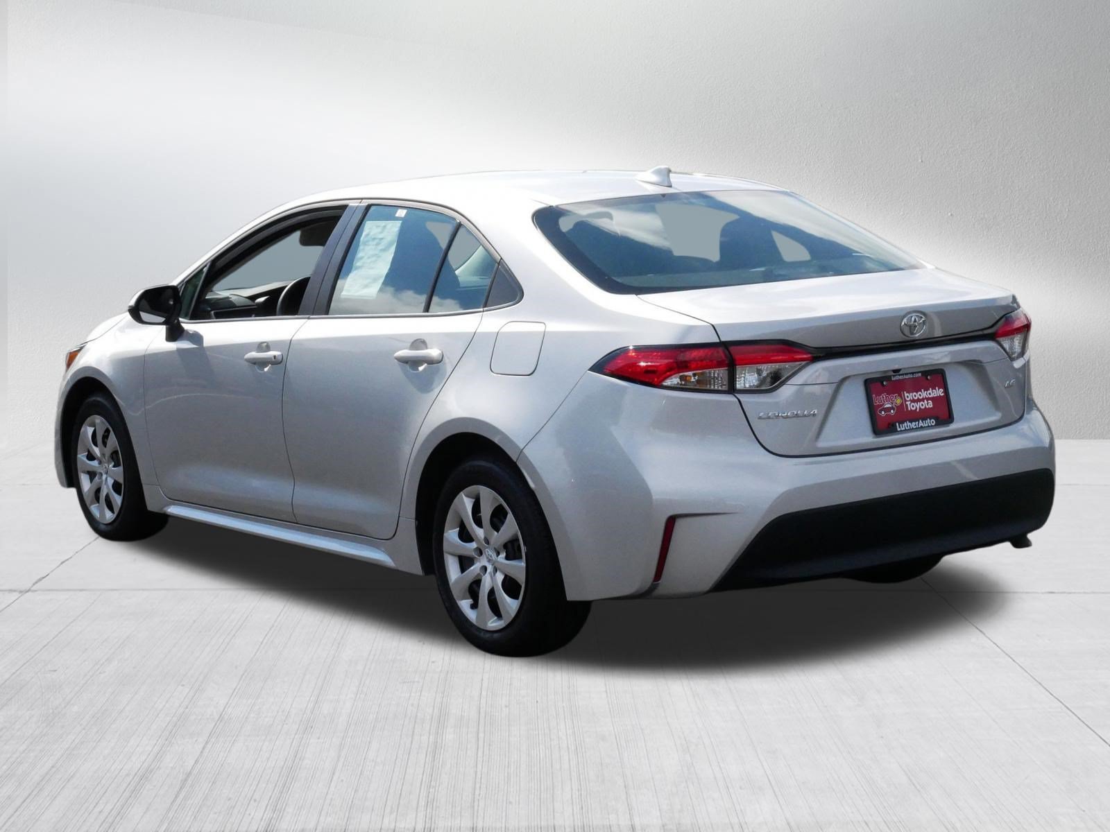 Certified 2026 Toyota Corolla LE FWD image 5