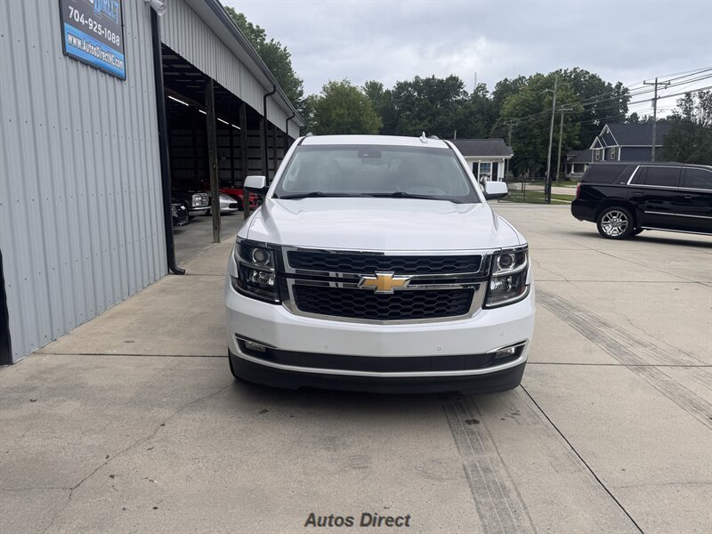 Used 2019 Chevrolet Suburban LT w/ Luxury Package RWD image 14