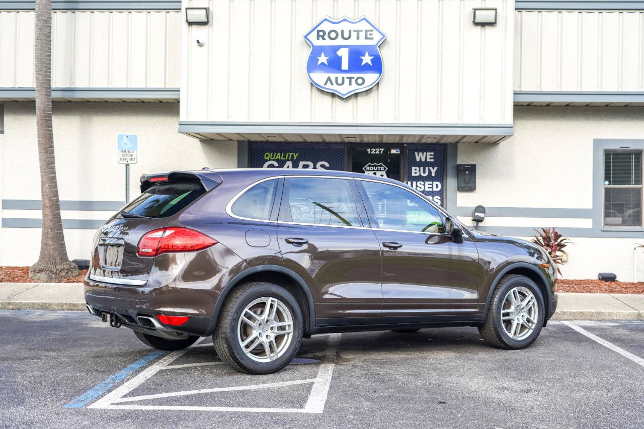 Used 2014 Porsche Cayenne AWD/4WD image 6