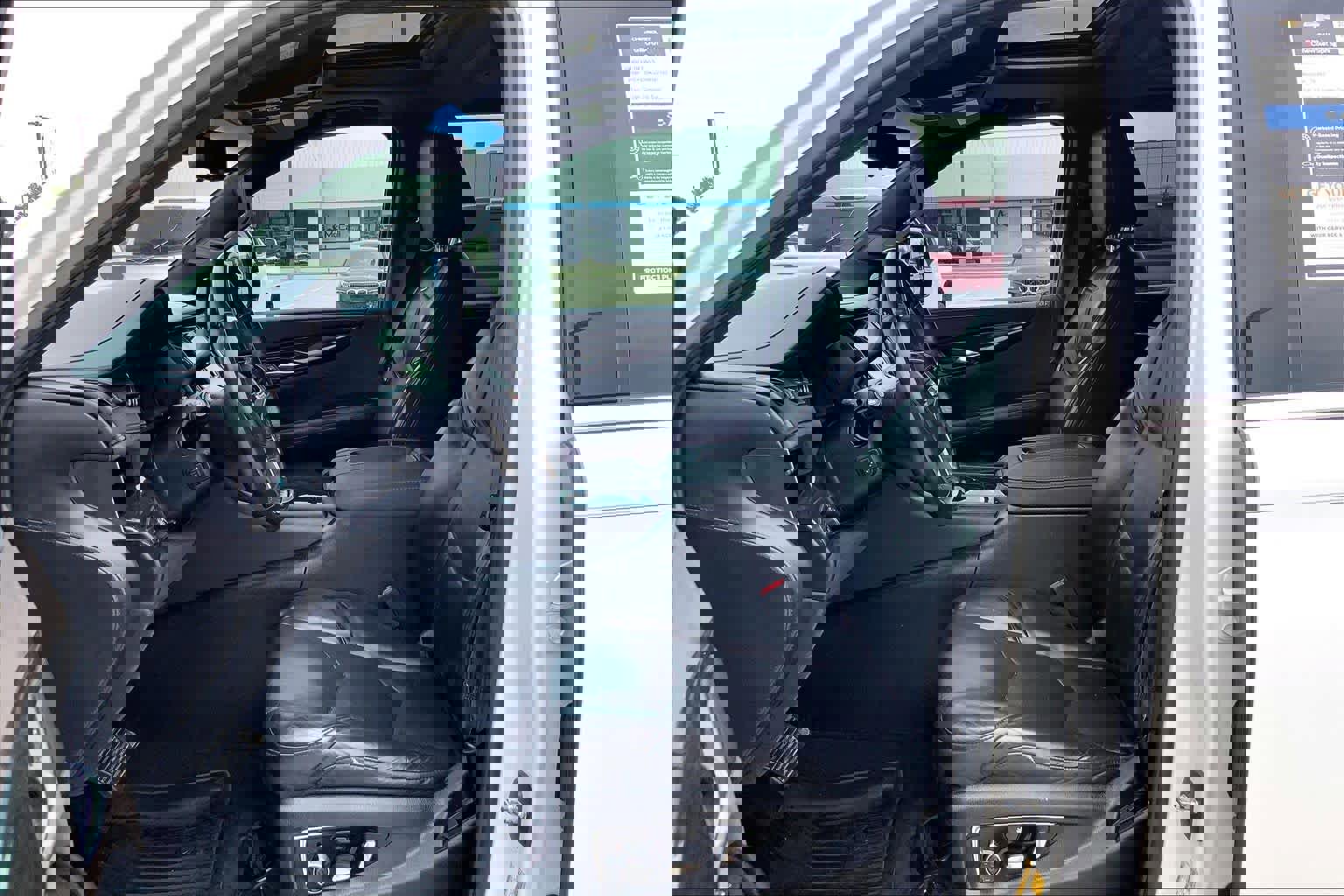 Used 2017 Cadillac Escalade Platinum image 8