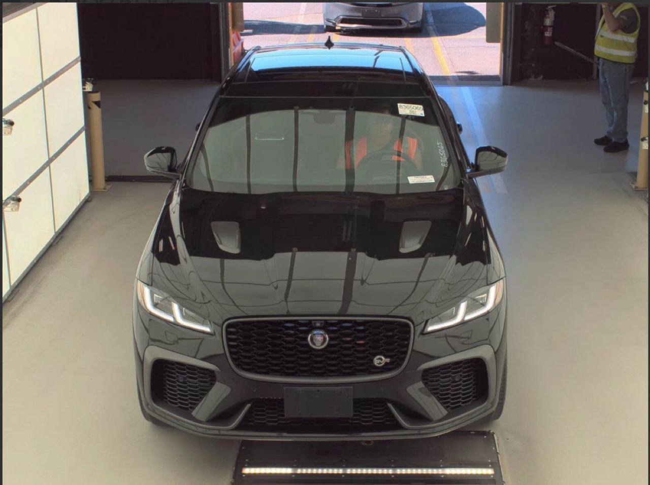 Used 2021 Jaguar F-PACE SVR AWD/4WD image 5
