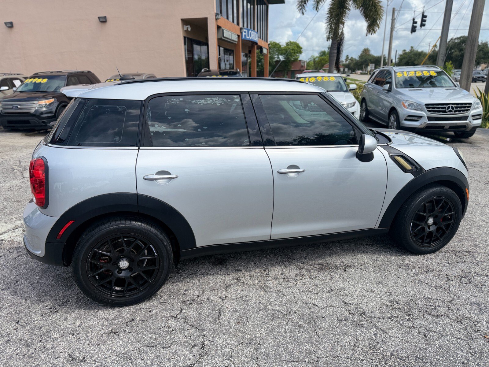 Used 2013 MINI Cooper Countryman S FWD image 6