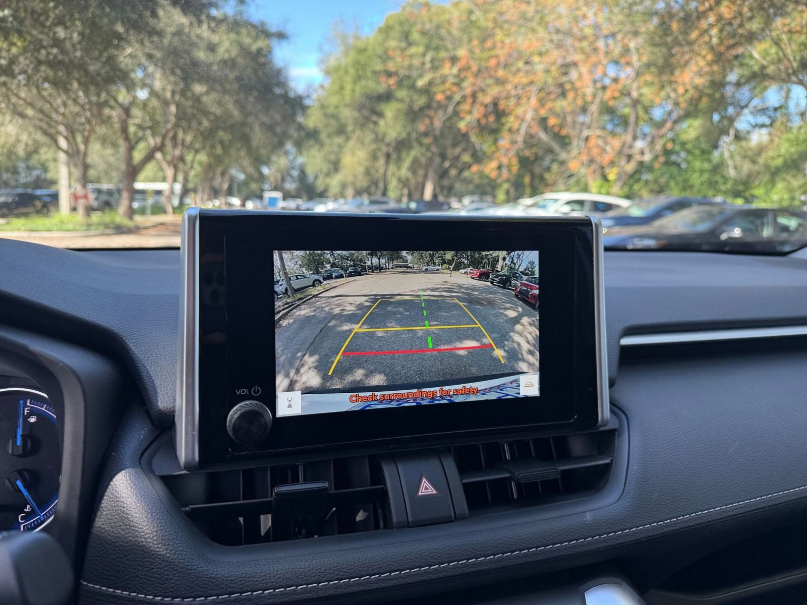 Used 2025 Toyota RAV4 LE image 17