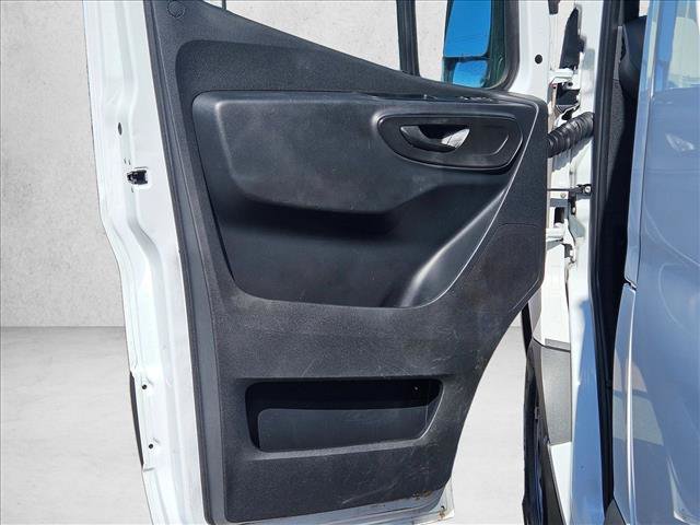 Used 2023 Mercedes-Benz Sprinter 2500 image 10