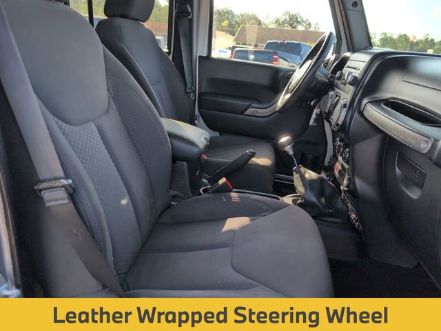 Used 2013 Jeep Wrangler Unlimited Sport image 29