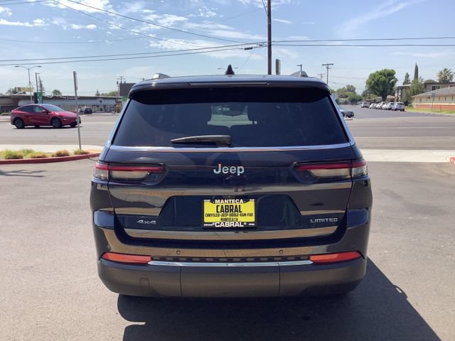 Used 2023 Jeep Grand Cherokee L Limited w/ Trailer Tow Group (B) AWD/4WD image 30