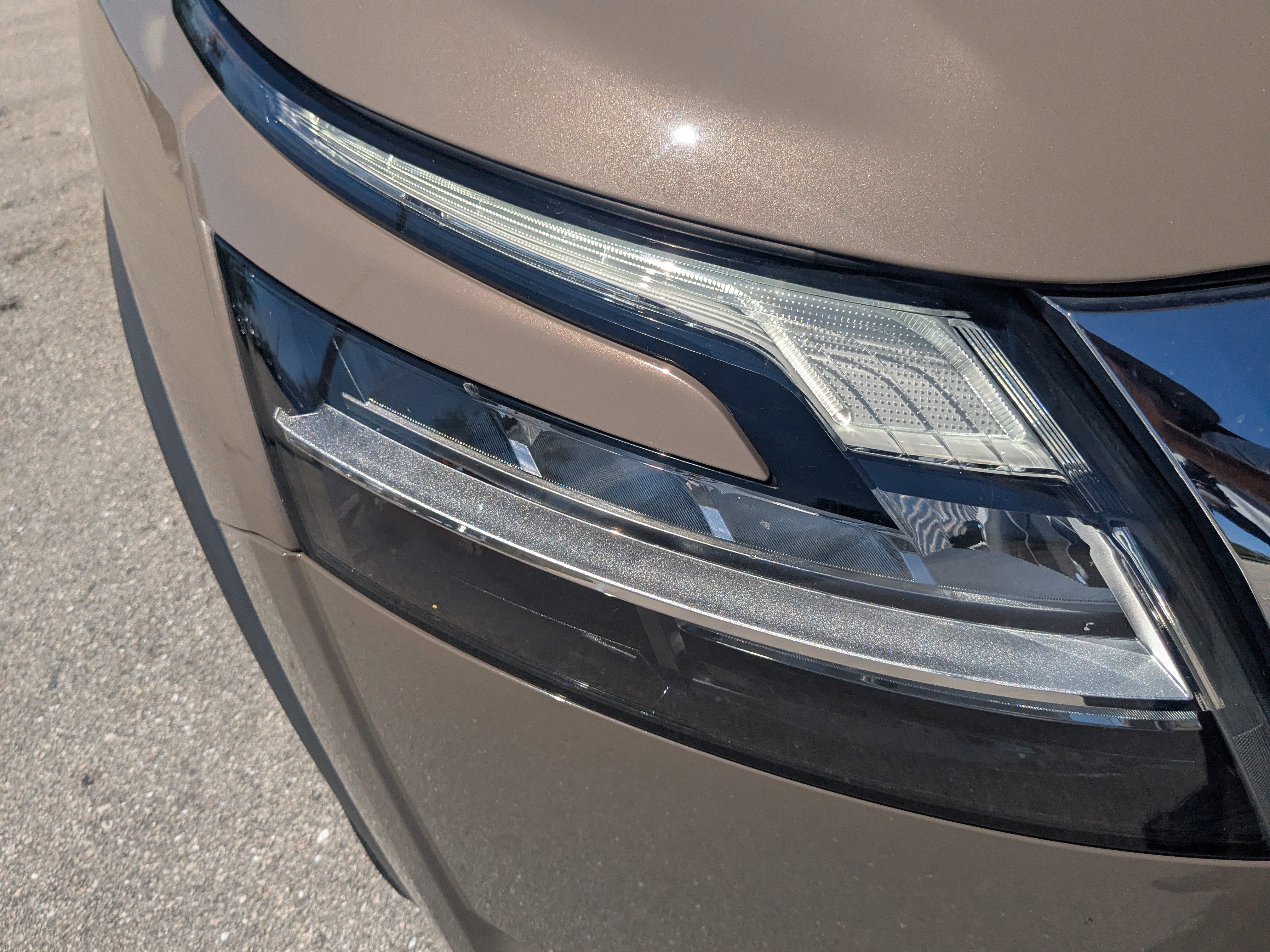 Used 2024 Nissan Pathfinder Platinum FWD image 10