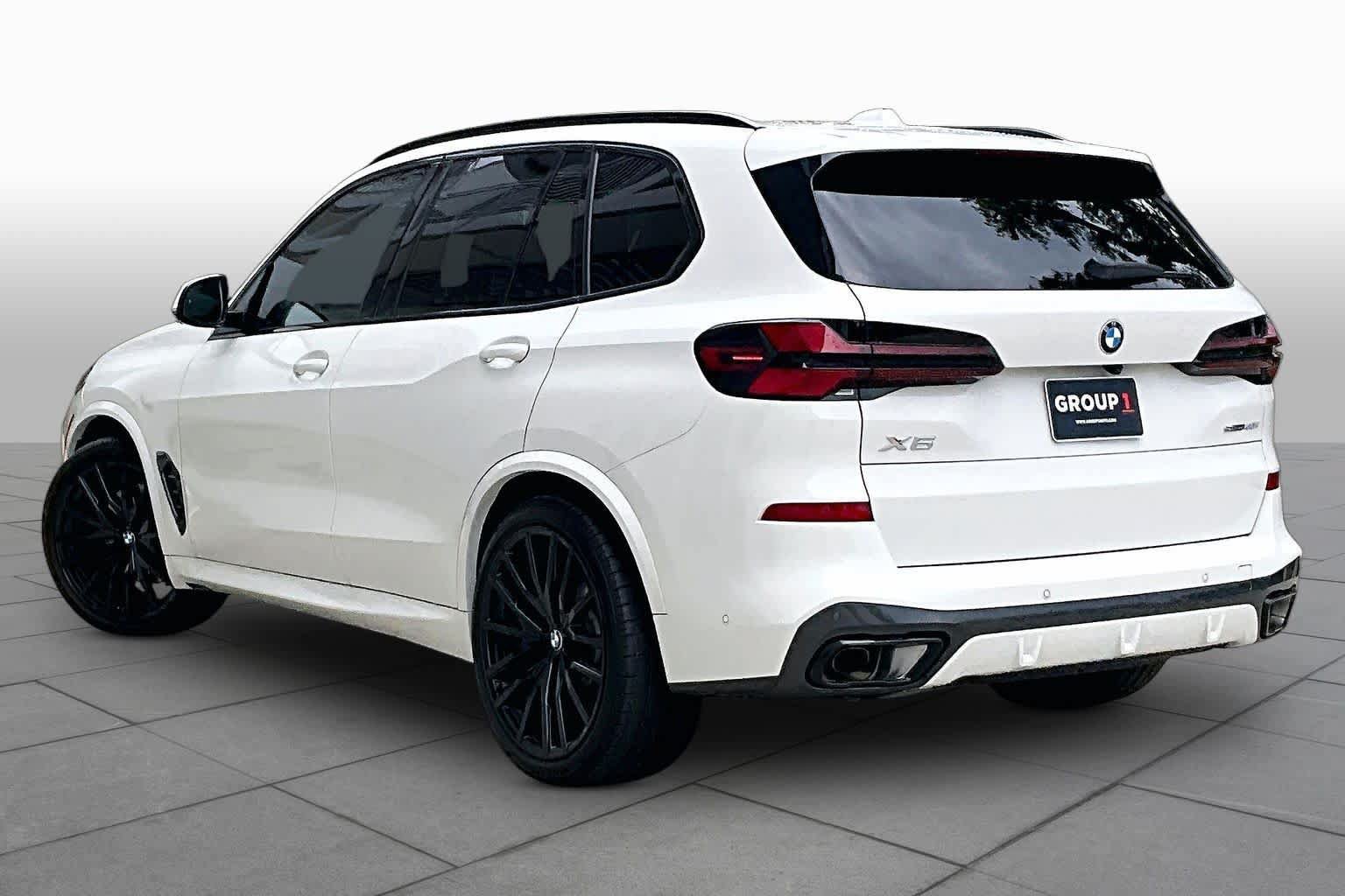 Used 2026 BMW X5 sDrive40i w/ M Sport Package RWD image 11