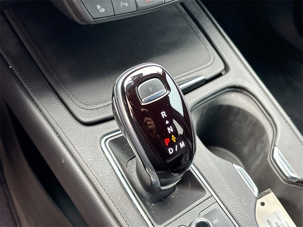 Used 2022 Cadillac XT4 Luxury w/ Cold Weather Package image 16