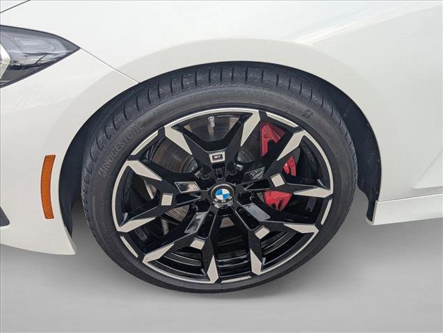Certified 2025 BMW 330i Sedan w/ M Sport Package RWD image 25