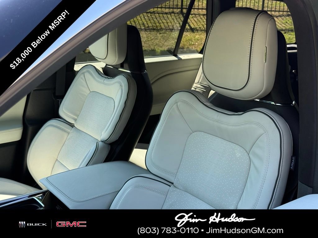 Used 2025 Lincoln Aviator Black Label AWD/4WD image 21