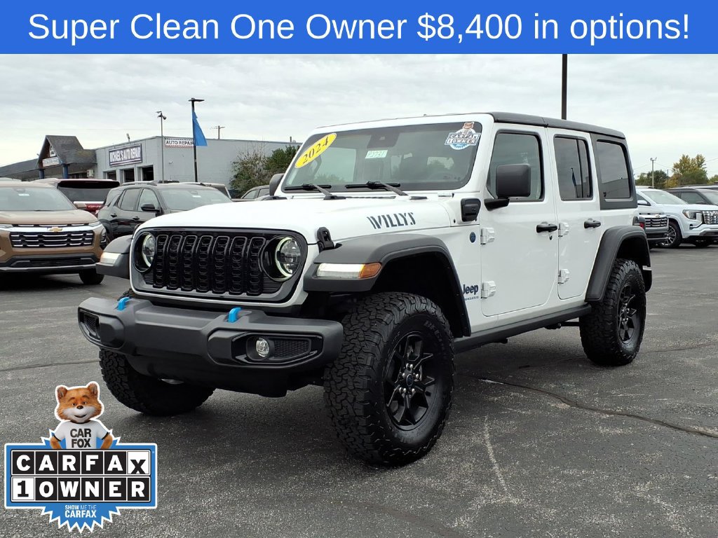 Used 2024 Jeep Wrangler Unlimited AWD/4WD image 3