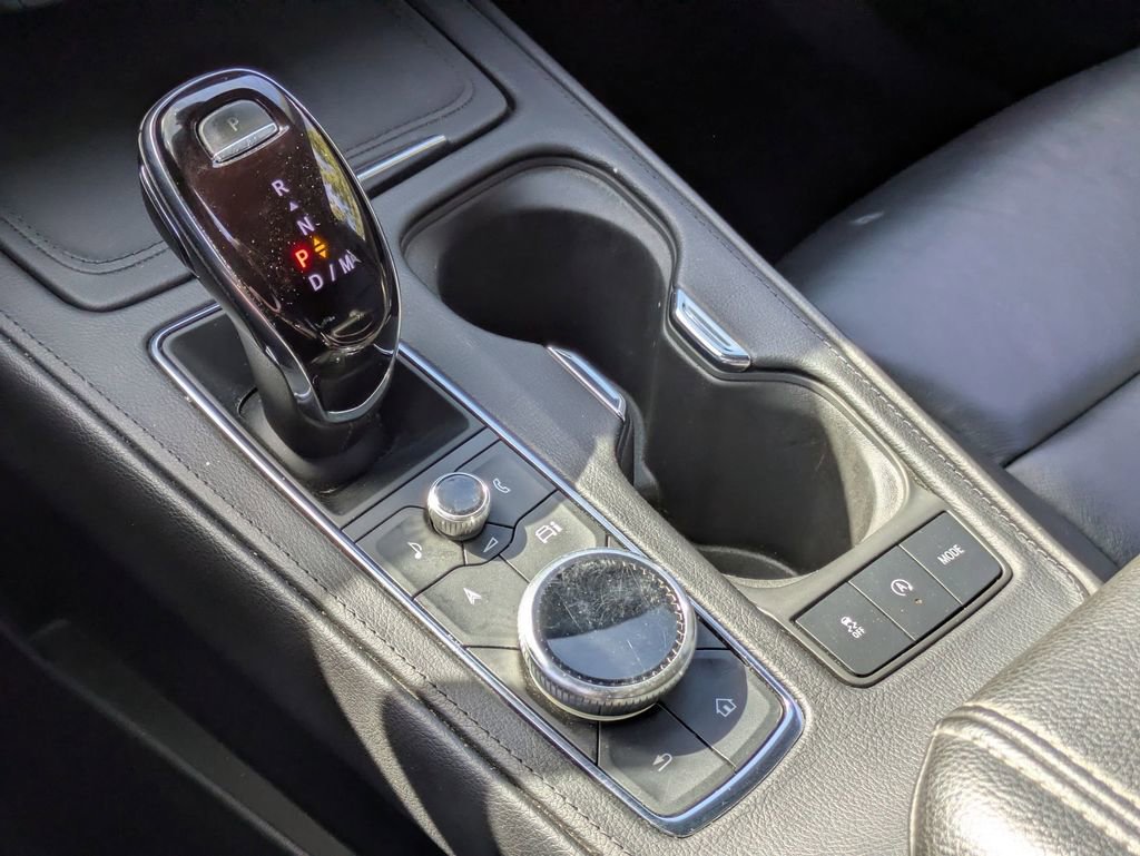 Used 2024 Cadillac XT4 Premium Luxury image 23