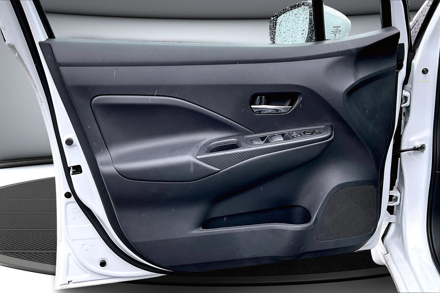 Used 2025 Nissan Versa SV w/ Trunk Package image 9