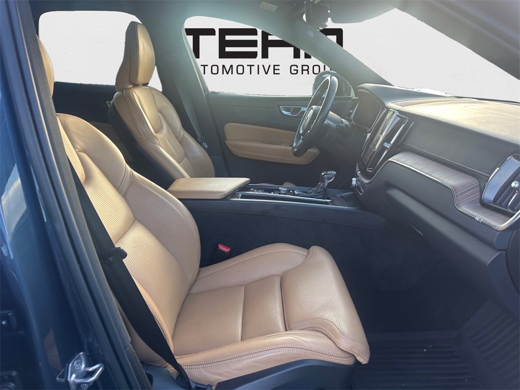 Used 2021 Volvo XC60 T5 Inscription w/ Advanced Package image 27