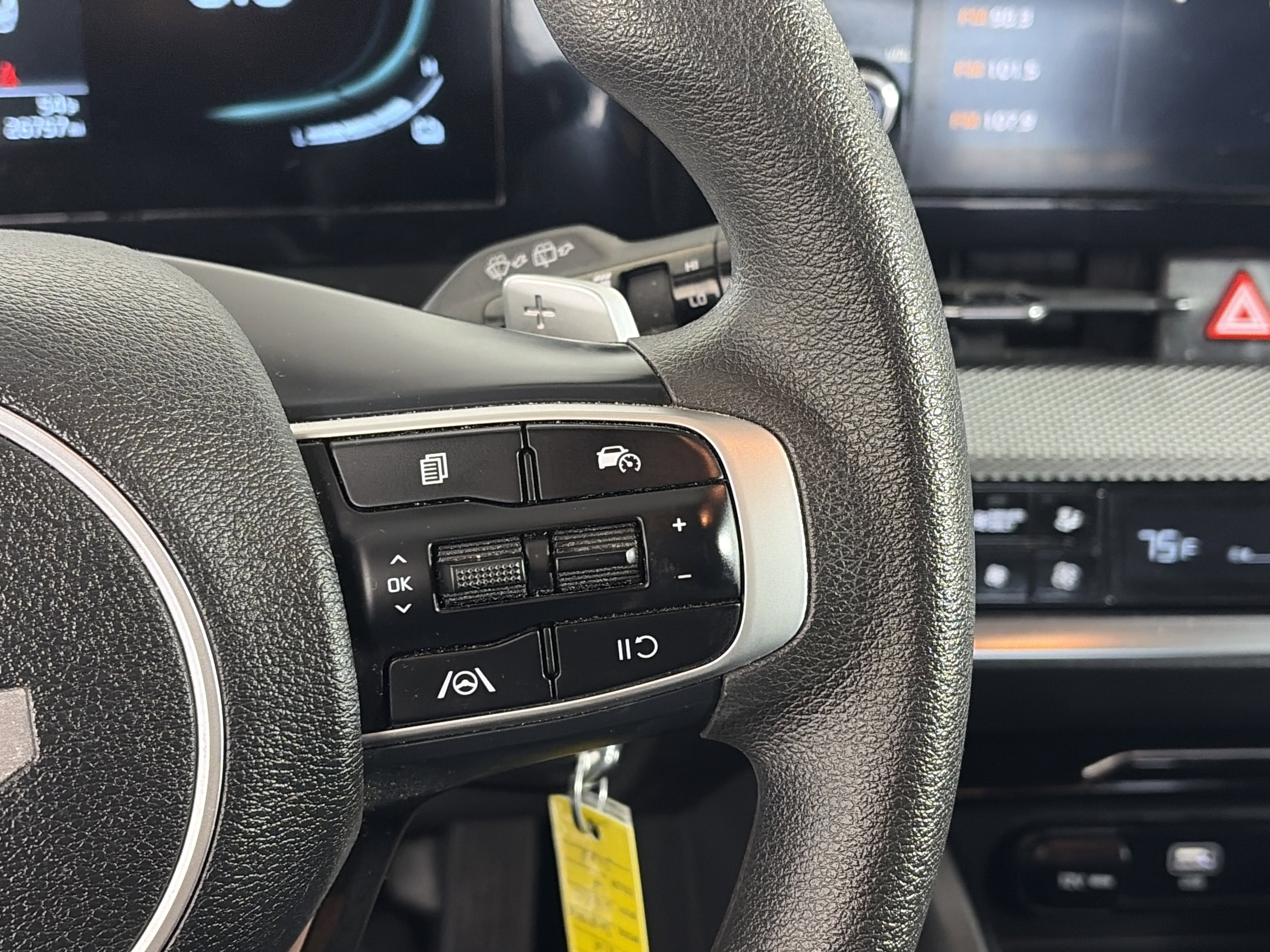 Certified 2023 Kia Sportage LX image 27