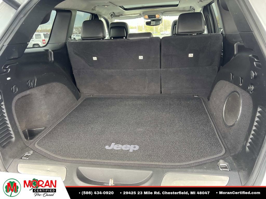 Used 2020 Jeep Grand Cherokee Summit AWD/4WD image 11